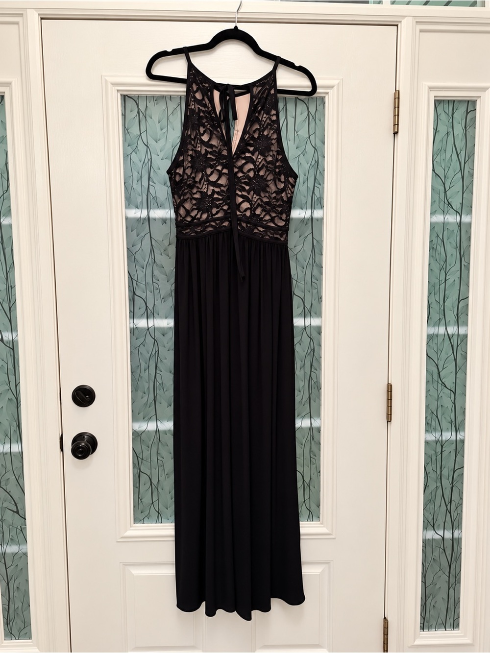 Black Lace Bodice Maxi Dress -18/20 - Picture 2 of 3